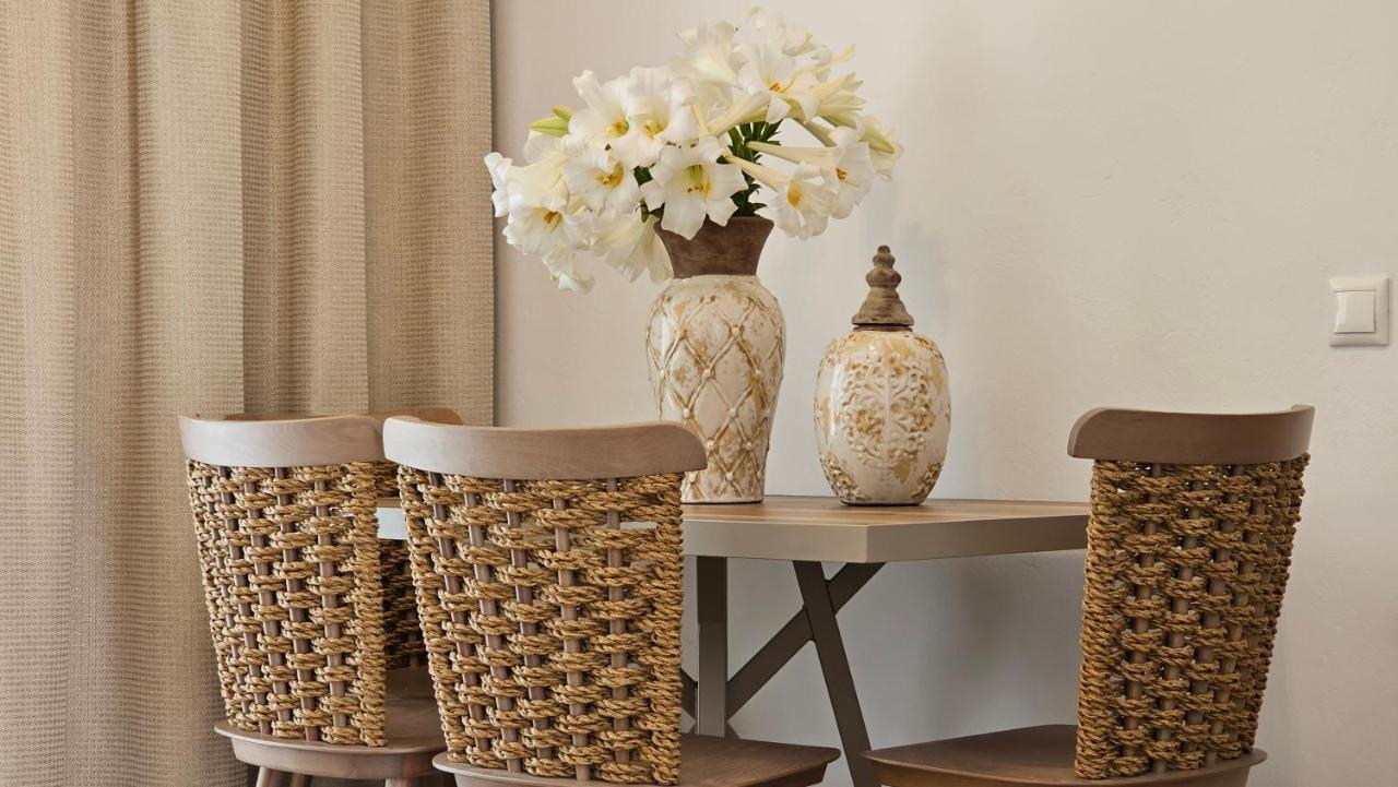 Plaka Philoxenia Apartments 외부 사진