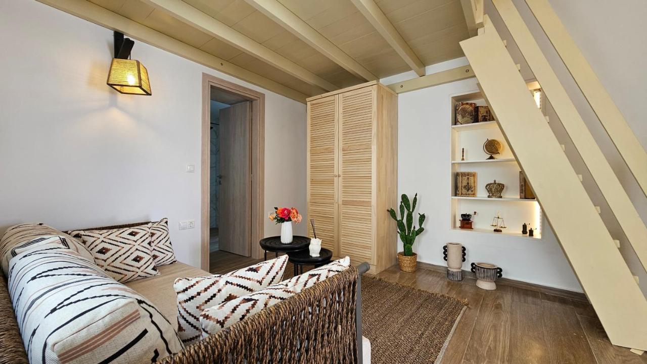 Plaka Philoxenia Apartments 외부 사진