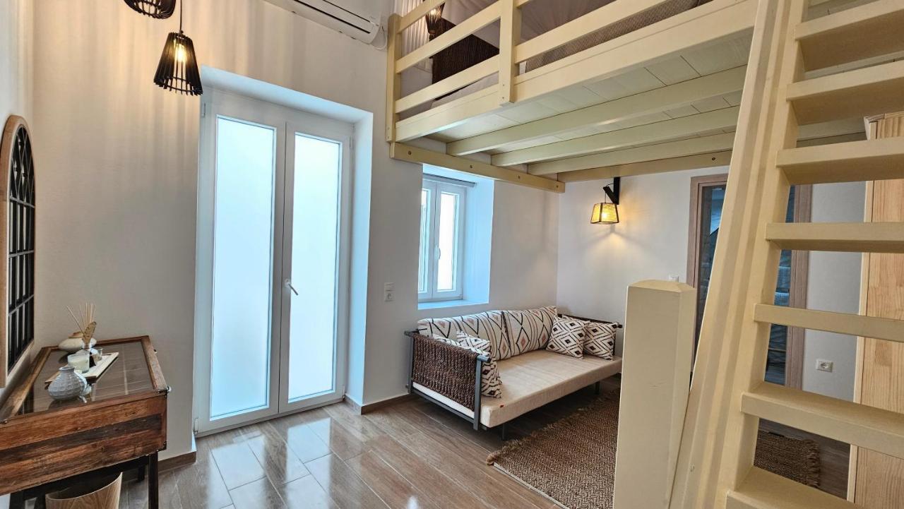 Plaka Philoxenia Apartments 외부 사진