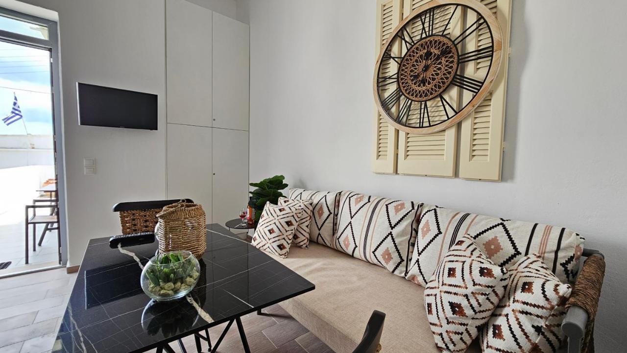 Plaka Philoxenia Apartments 외부 사진